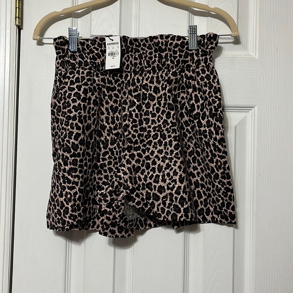 NWOT Express Shorts - Picture 1 of 2